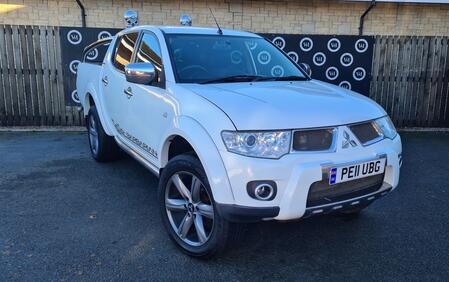 MITSUBISHI L200 2.5 DI-D Barbarian