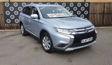 MITSUBISHI OUTLANDER DI-D COMMERCIAL 4WORK LCV EURO 6 4x4 NO VAT